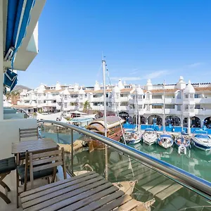 https://malaga-benalmadena-puerto-marina-costa-sol-holiday-rentals.1costadelsol.com